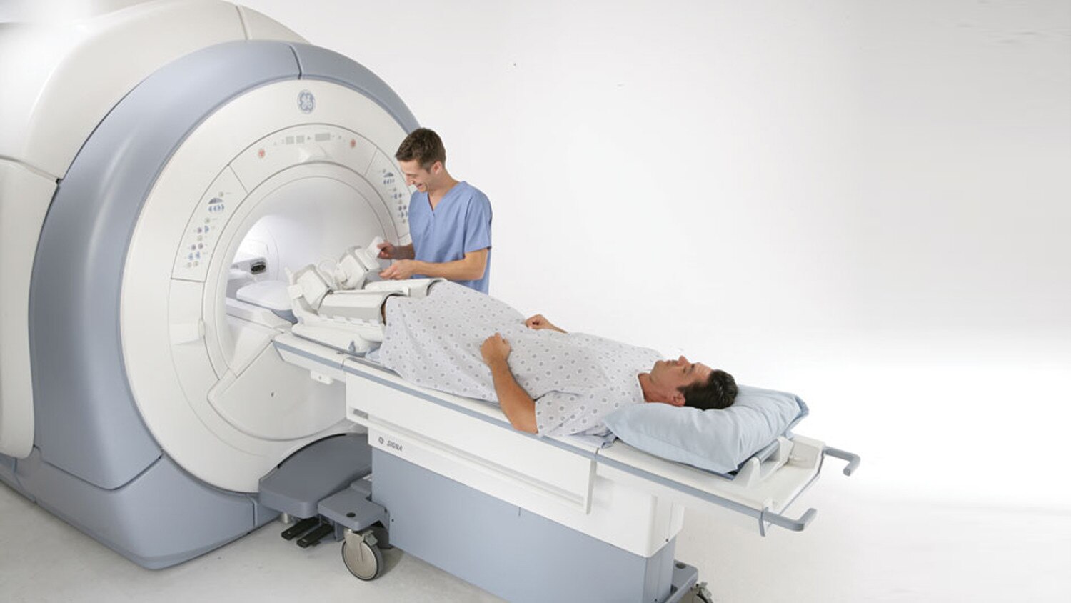 education-general-gehc_education_signa_hdxt30_product_patient_leg_coil.jpg