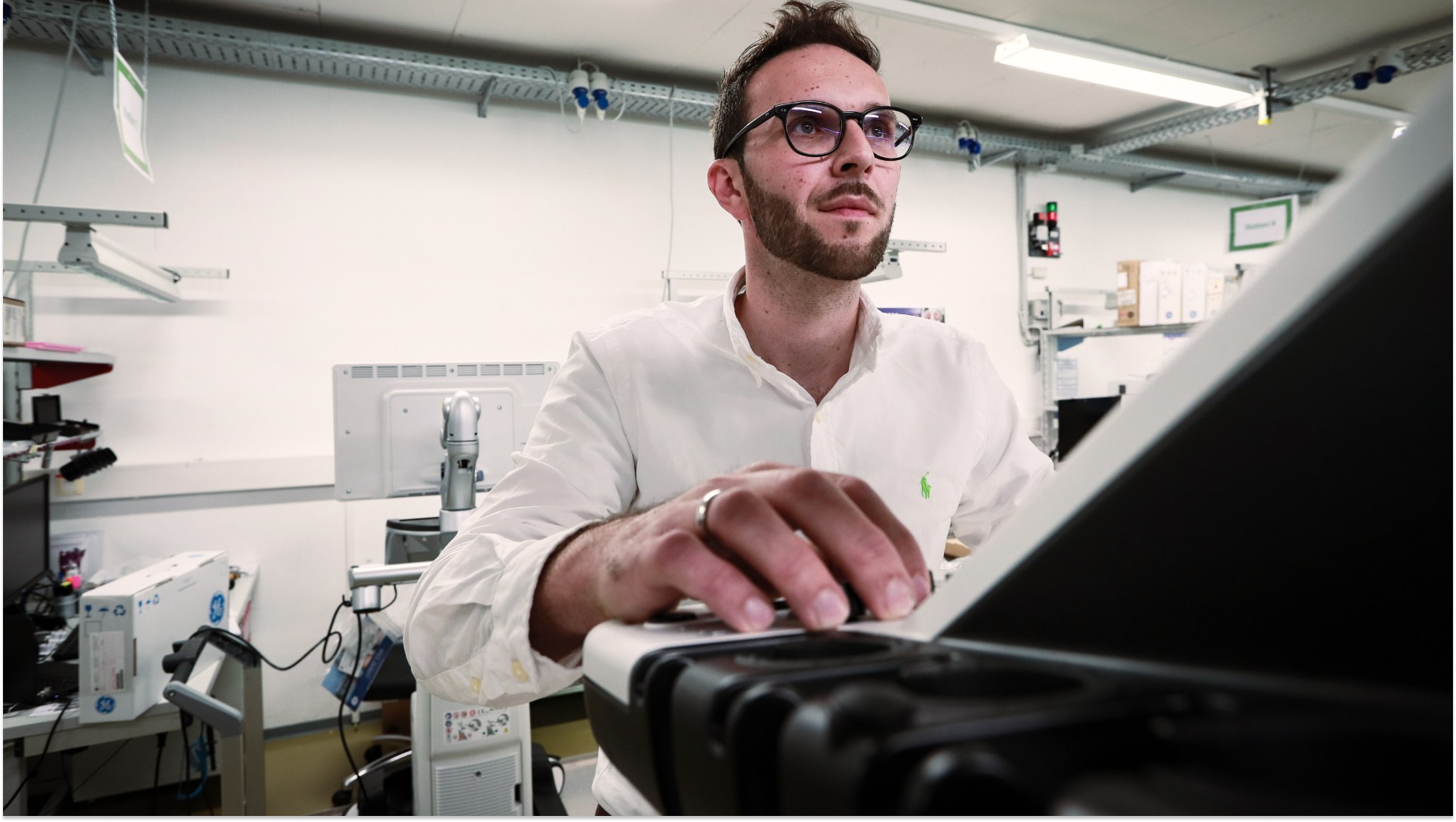 Product Media Carousel Image